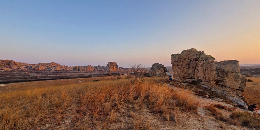 Smukke landskaber i Isalo ved solnedgang