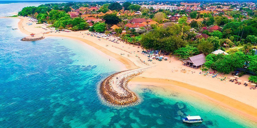 Overblik over Sanur Beach på Bali