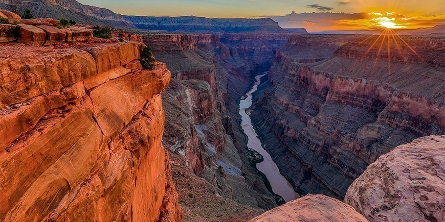 Solopgang ved South Rim, Grand Canyon i USA