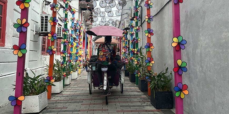 På tuk tuk gennem Malaysias gader