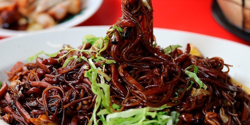 Stegt hokkien mee-nudler fra Malaysia