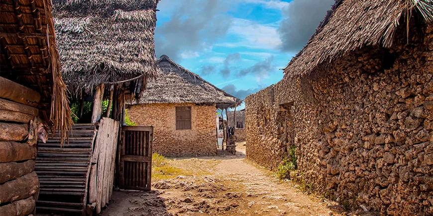 Smuk dag i landsby på Wasini Island nær Mombasa i Kenya
