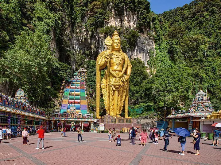 Batu Caves uden for Kuala Lumpur, Malaysias hovedstad