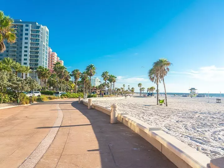Hvid sandstrand ved Clearwater Beach i Florida
