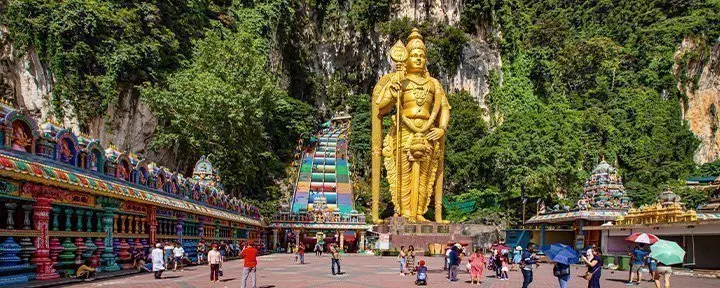 Batu Caves uden for Kuala Lumpur, Malaysias hovedstad